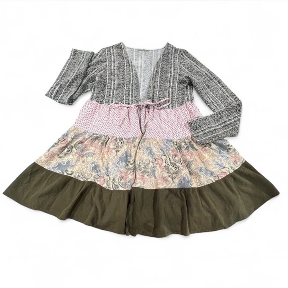 easel Tops - Charming Multicolor Women’s Cardigan